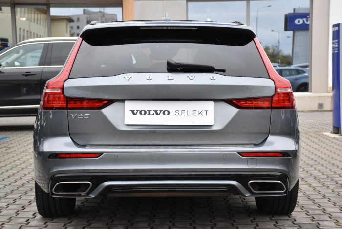 Volvo V60 T6 AWD RECHARGE R-DESIGN AUT