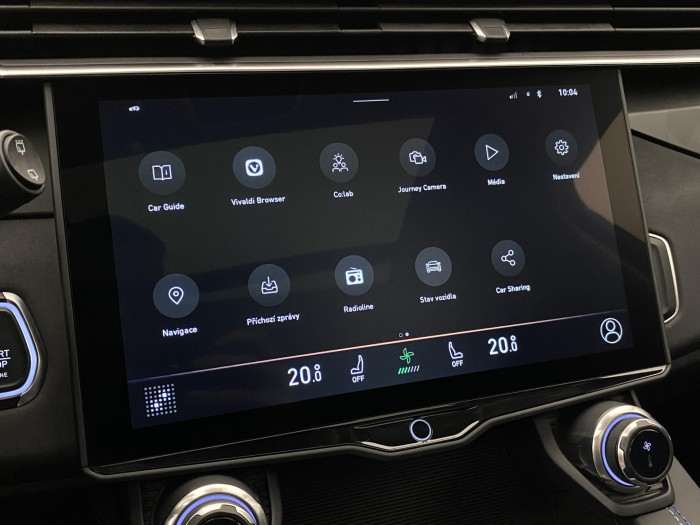 Lynk & Co 01 PHEV DCT AUT 1.maj