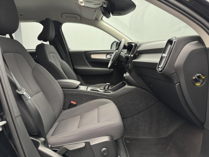 Volvo XC40 T3 MOMENTUM CZ 1.maj 1.5 Momentum