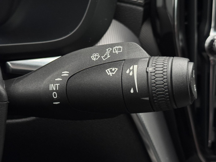 Volvo XC60 T8 AWD RECHARGE REZERVACE