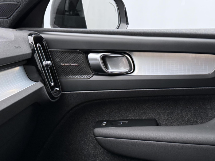 Volvo XC40 B4 AUT DARK PLUS