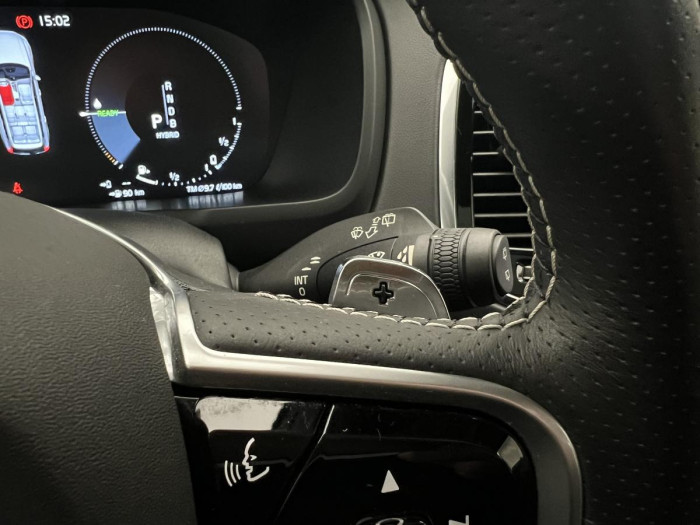 Volvo XC90 T8 AWD R-DESIGN 7MÍSTNÁ AUT CZ
