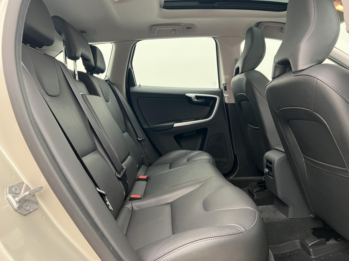 Volvo XC60 D4 AWD SUMMUM AUT 2.4 d Summum