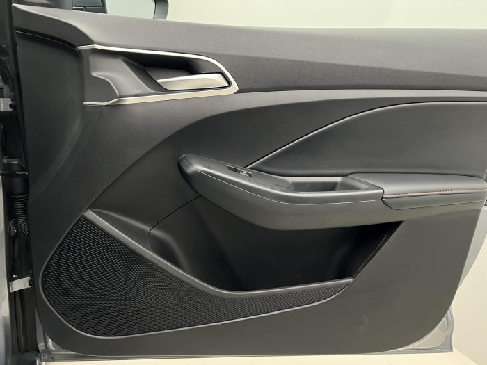 MG MG3 EXCLUSIVE HYBRID+ AUT CZ 1.maj 1.5 Exclusive