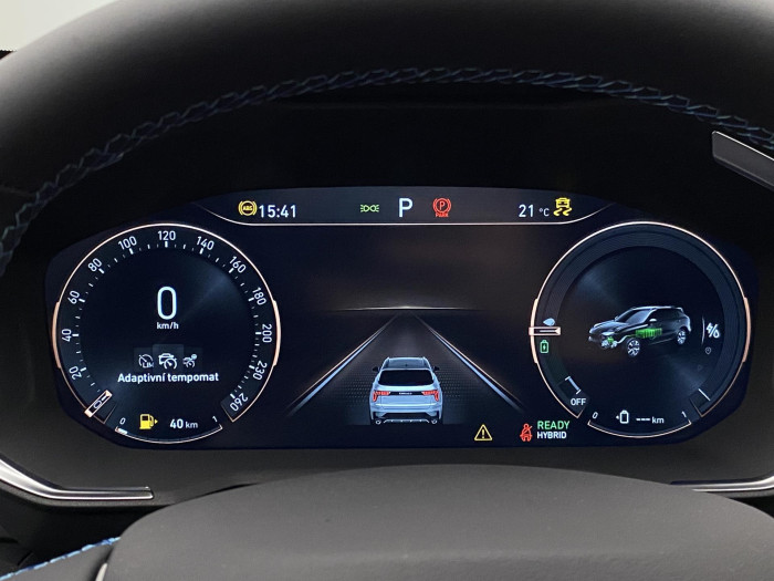 Lynk & Co 01 PHEV DCT AUT 1.maj REZERVACE