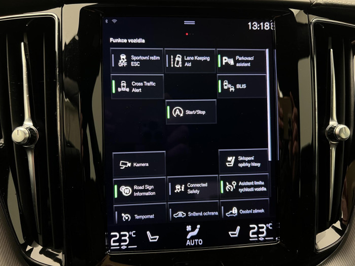 Volvo XC60 B5 AWD R-DESIGN AUT