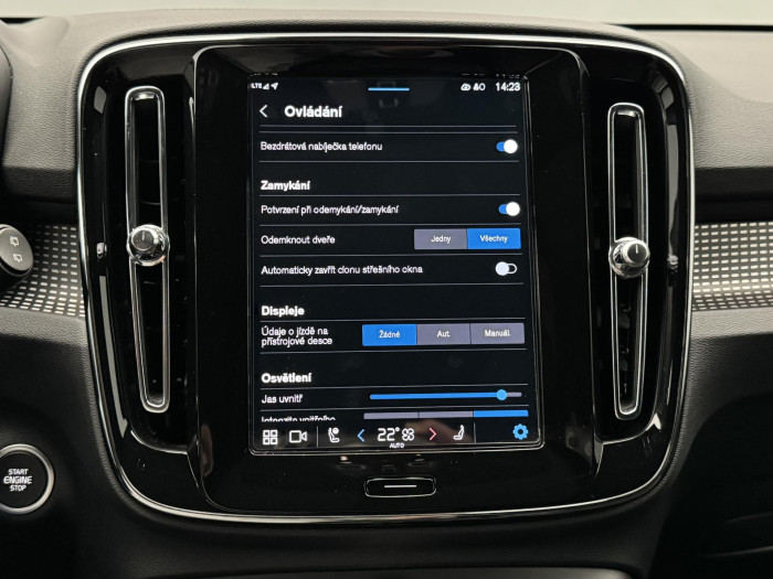 Volvo XC40 B3 ULTIMATE AUT