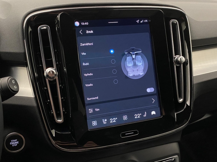 Volvo XC40 B3 AUT PLUS BLACK EDITION