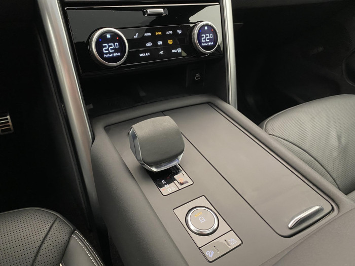 Land Rover Discovery D250 DYNAMIC SE AWD AUT 3.0 d Dynamic SE