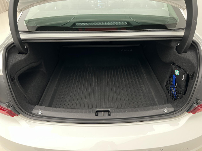 Volvo S90 T4 MOMENTUM AUT 2.0 Momentum