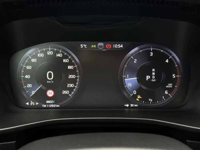 Volvo XC40 D4 AWD R-DESIGN Aut 1.maj. 2.0 d