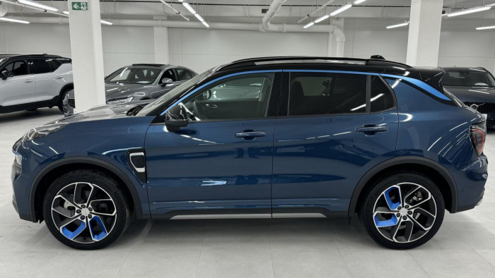 Lynk & Co 01 PHEV DCT AUT