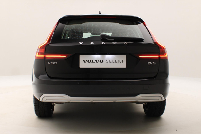 Volvo V90 CC B4 AWD PLUS AUT CZ 1.maj.