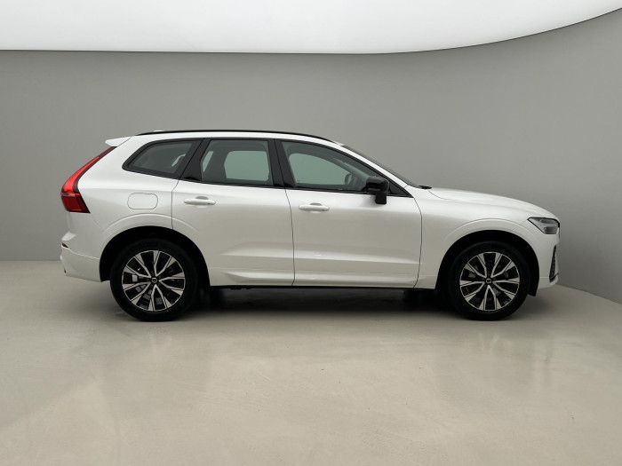 Volvo XC60 B5 AWD PLUS DARK AUT CZ