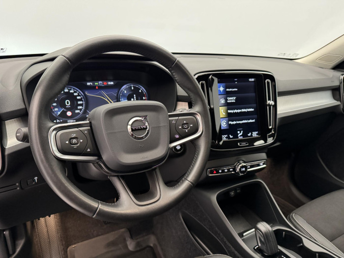 Volvo XC40 D3 AWD MOMENTUM CZ 1.maj 2.0 d Momentum