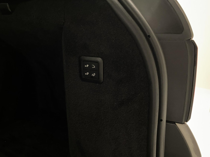 Land Rover Range Rover Sport 4.4 SDV8 AWD HSE REZERVACE