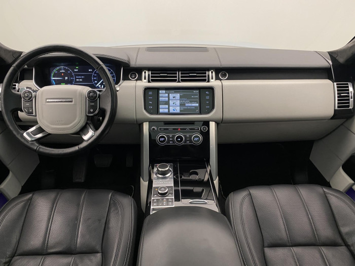 Land Rover Range Rover HYBRID AUTOBIOGRAPHY REZERVACE