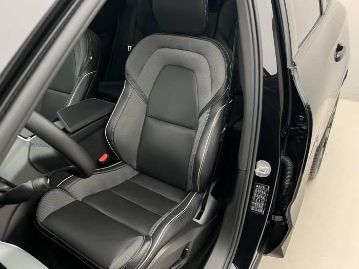 Volvo XC60 B5 AWD BLACK EDITION PLUS AUT