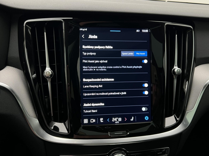 Volvo V60 B4 PLUS BRIGHT AUT 1.maj.