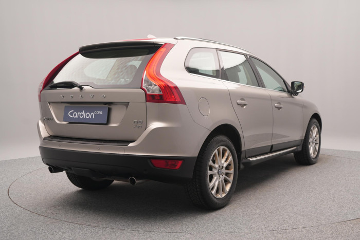 Volvo XC60 D3 AWD SUMMUM AUT CZ 2.4 d Summum