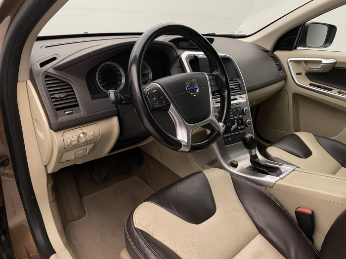 Volvo XC60 D5 AWD SUMMUM CZ 2.4 d Summum