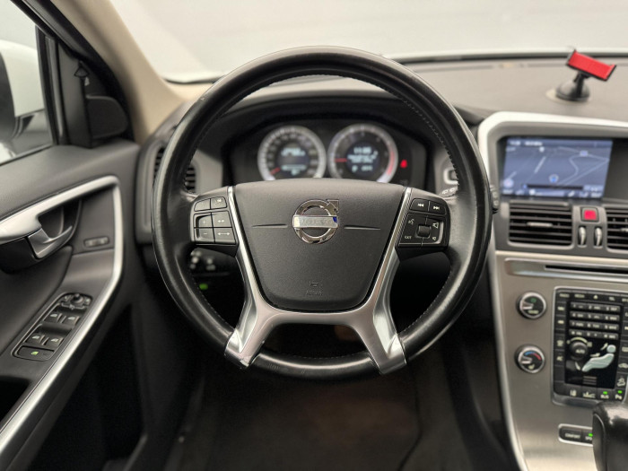 Volvo XC60 D5 AWD MOMENTUM 2.4 d Momentum