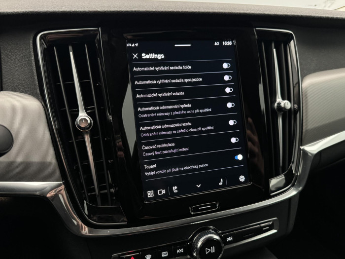 Volvo S90 T8 AWD RECHARGE AUT 1.maj.