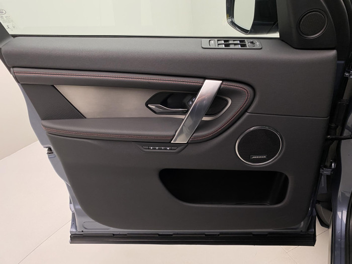 Land Rover Discovery Sport D200 R-DYNAMIC SE AWD AUT 2.0 d Dynamic SE