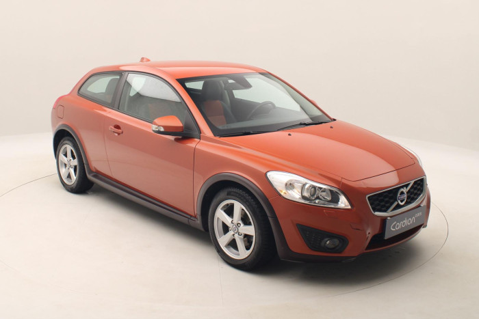 Volvo C30 1.6i MOMENTUM CZ REZERVACE 1.6 i Momentum