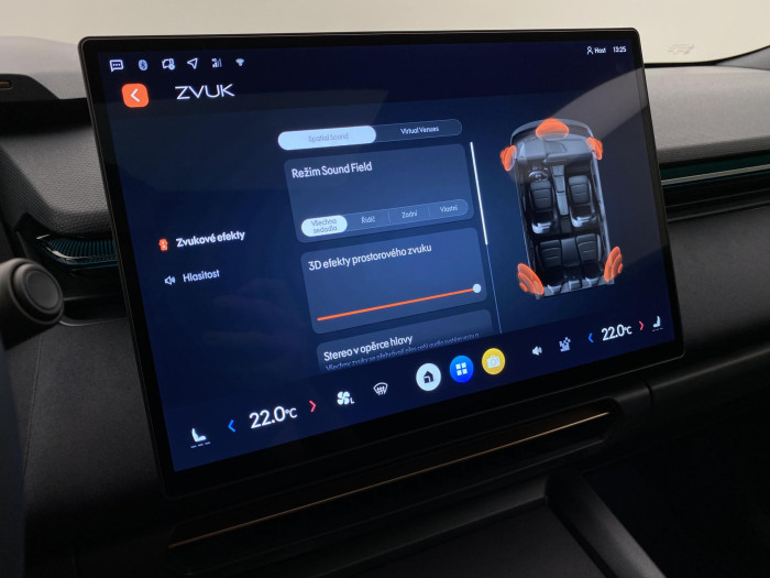 Lynk & Co 08 MORE PHEV