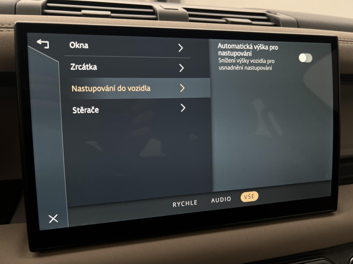 Land Rover Defender D250 SE AWD AUT CZ 3.0 d SE