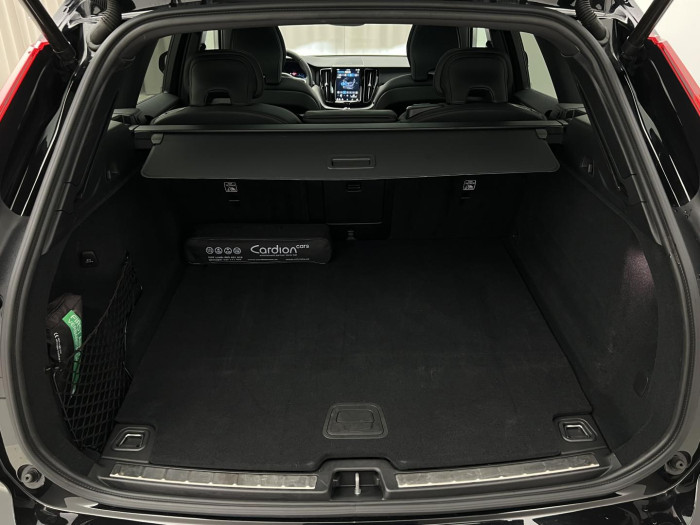 Volvo XC60 T8 AWD RECHARGE PLUS DARK Aut