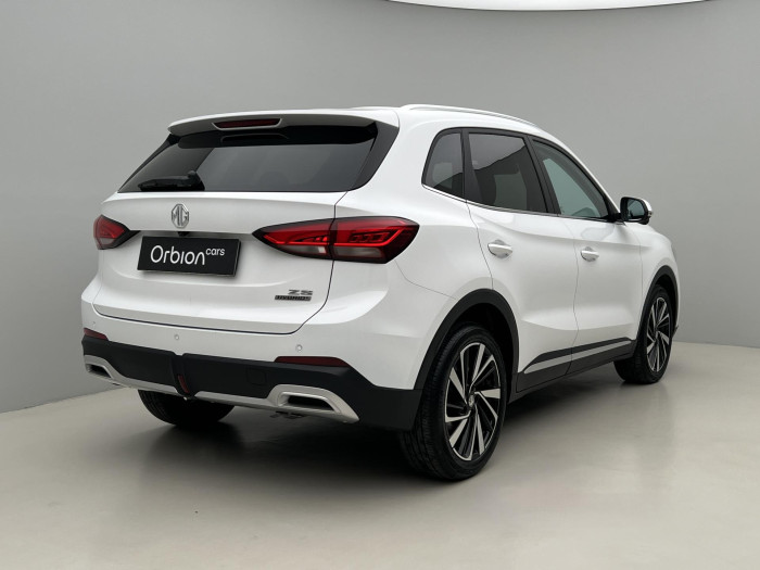 MG ZS 1.5 EXCLUSIVE HYBRID+ AUT CZ 1.5 Exclusive