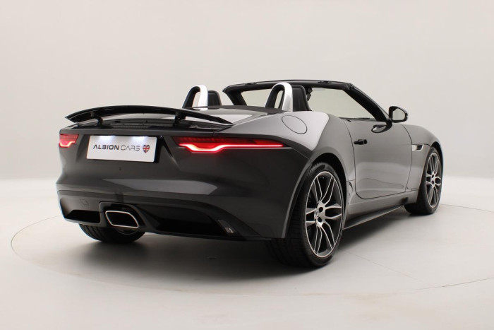Jaguar F-Type P300 CABRIOLET RWD