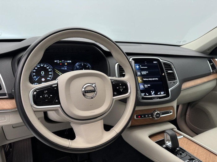 Volvo XC90 B5 AWD MOMENTUM PRO CZ 2.0 Momentum