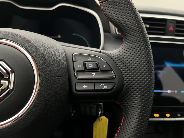 MG ZS EMOTION PLUS 1.5DVVT MAN