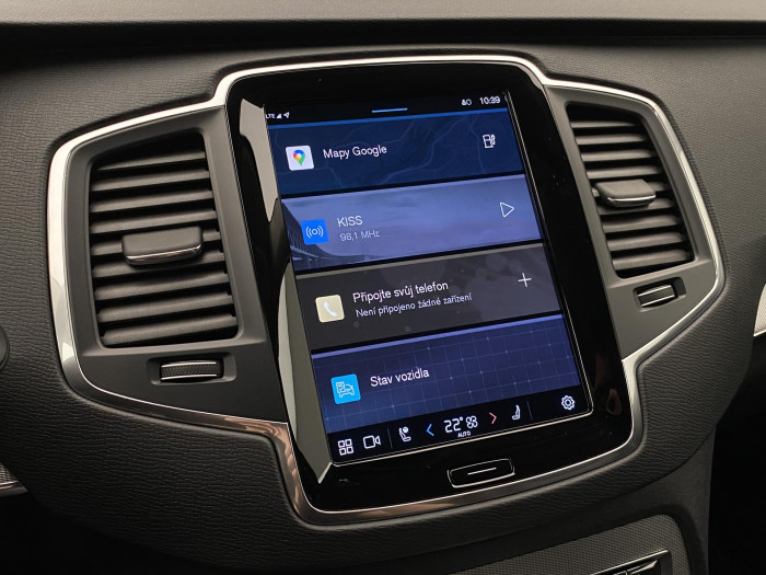 Volvo XC90 T8 AWD RECHARGE CORE 7míst