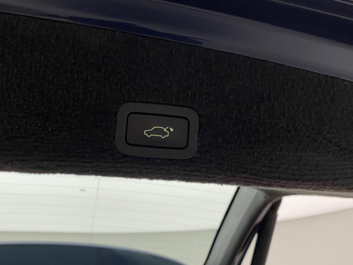 Volvo XC60 D5 AWD MOMENTUM REZERVACE 2.4 d Momentum