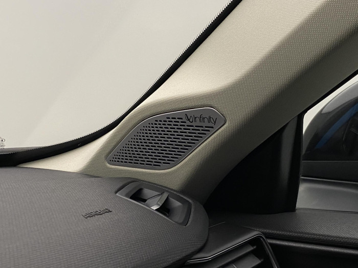 Lynk & Co 01 HEV DCT AUT 1.maj