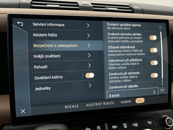 Land Rover Defender 110 D350 X-DYNAMIC HSE AWD AUT 3.0 d Dynamic