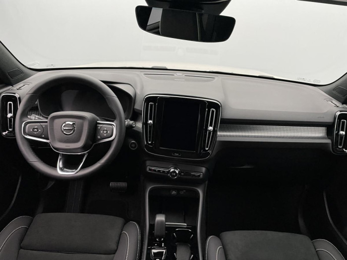 Volvo XC40 B3 AUT DARK ULTRA