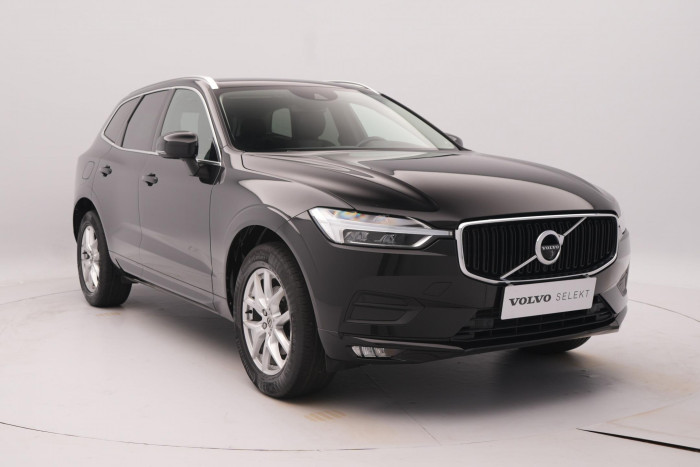Volvo XC60 D4 MOMENTUM CZ REZERVACE 2.0 d Momentum