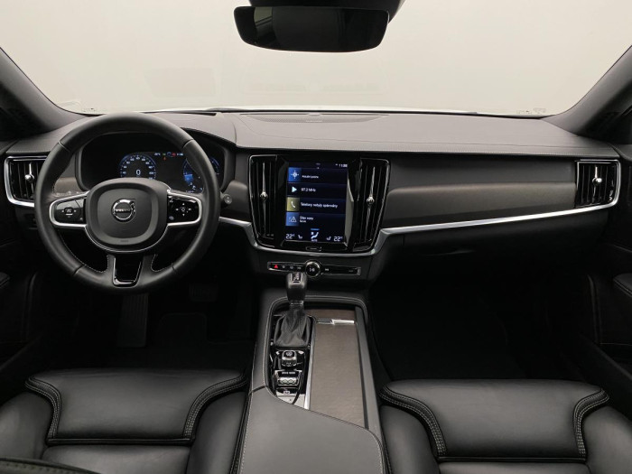 Volvo V90 CC D4 AWD PRO AUT REZERVACE 2.0 d CC CC