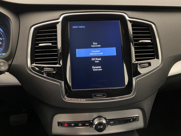 Volvo XC90 D5 AWD INSCRIPTION AUT CZ 2.0 d