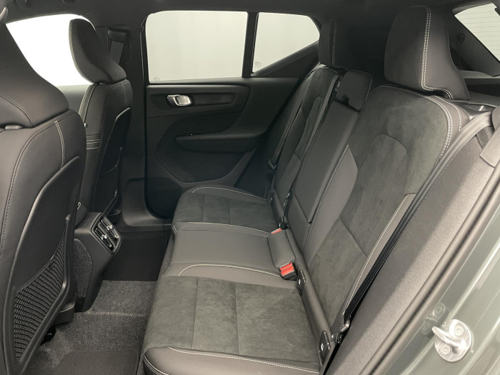 Volvo XC40 B3 AUT DARK ULTRA