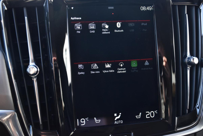 Volvo V90 B4 MOMENTUM PRO REZERVACE 2.0 Momentum