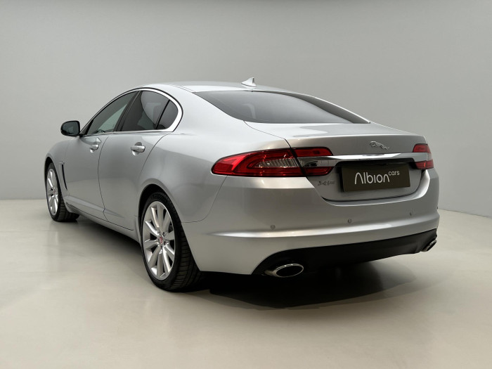 Jaguar XF 3.0 V6D LUXURY AUT CZ 3.0 d Luxury