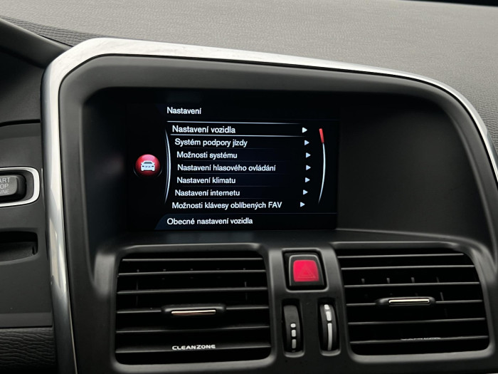 Volvo XC60 D4 AWD MOMENTUM AUT 2.4 d Momentum