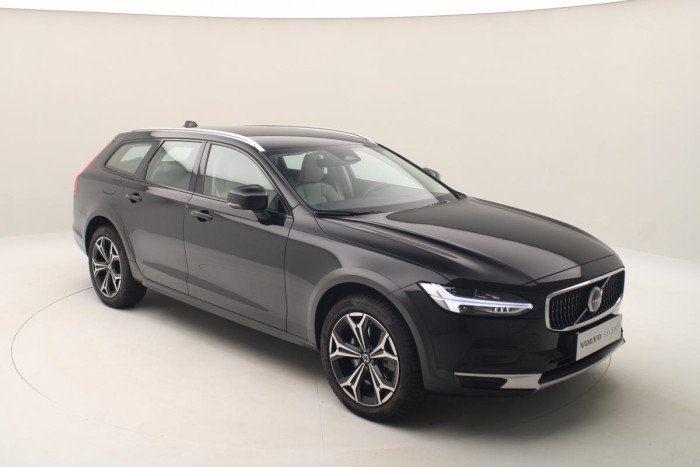 Volvo V90 CC B4 AWD PLUS AUT 1.maj