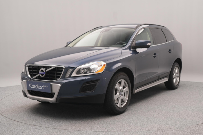Volvo XC60 D5 AWD MOMENTUM AUT CZ 2.4 d Momentum